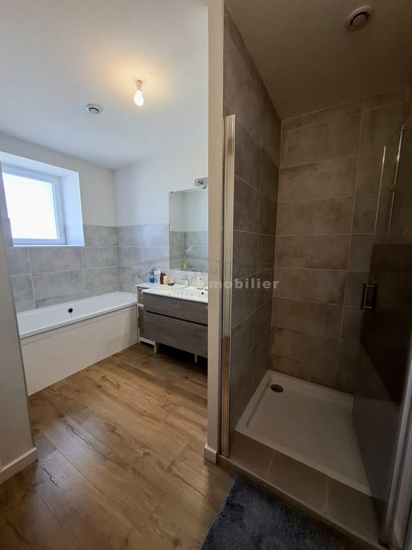 Maison - 151 m² - 6 pièces