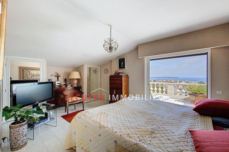 Appartement - 147 m² - 4 pièces