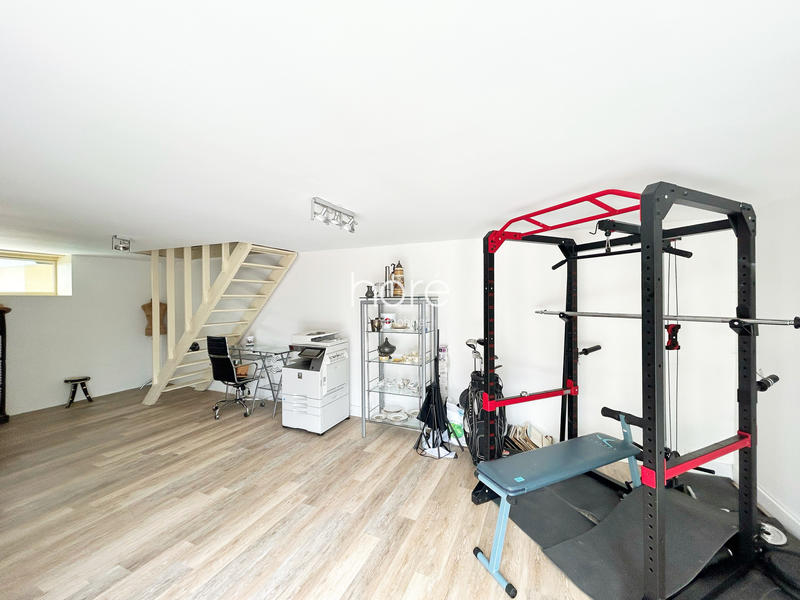 Maison ancienne - 300 m² - 6 pièces