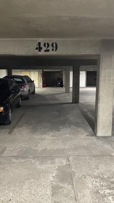 Parking / Garage - 12 m²