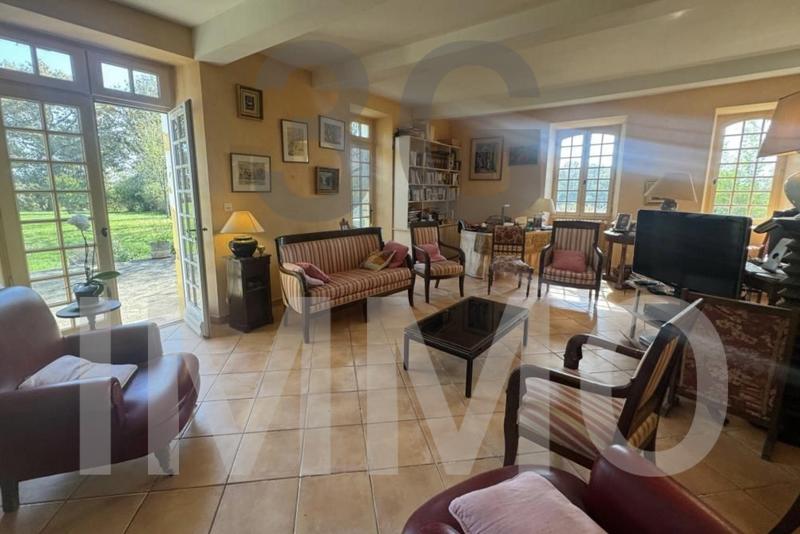 Maison de maîtres - 268 m² - 10 pièces