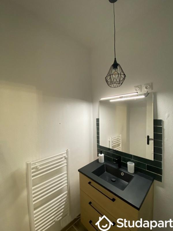 Chambre - 9 m² - 1 pièce