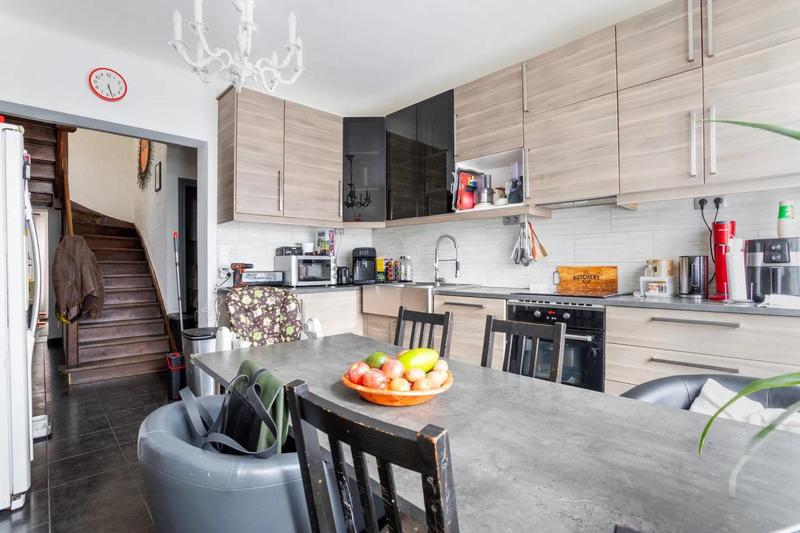 Maison - 153 m² - 7 pièces