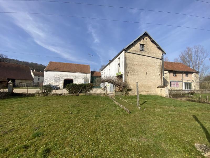 Maison traditionnelle - 128 m² - 5 pièces