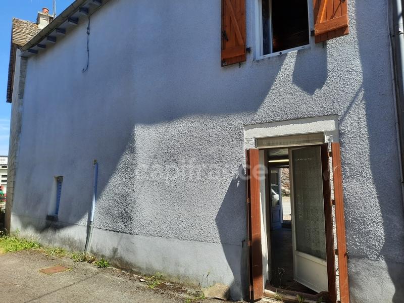 Maison de village - 111 m² - 5 pièces