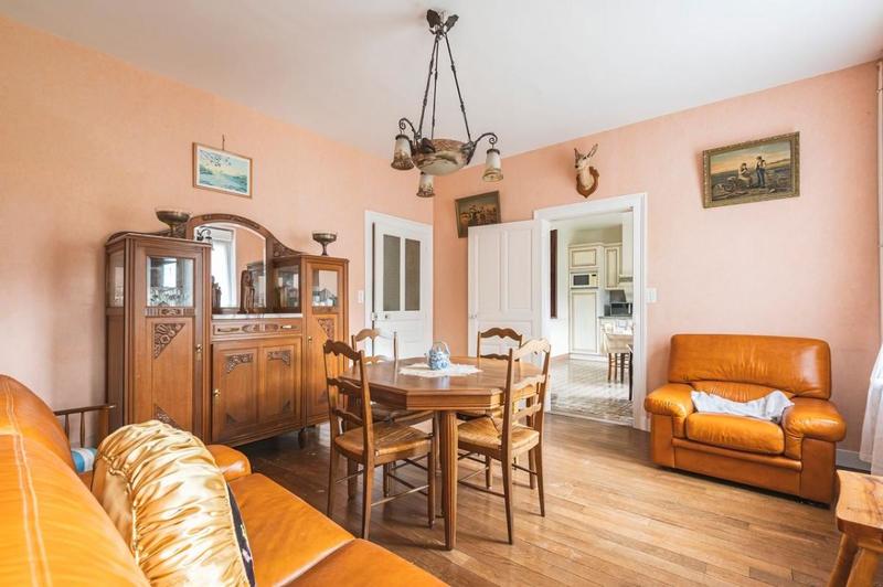 Maison - 152 m² - 6 pièces