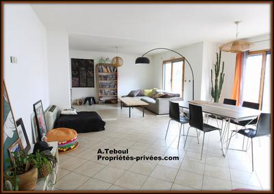 Appartement - 140 m² - 5 pièces