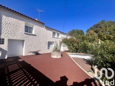 Maison - 179 m² - 5 pièces