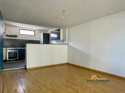 Maison - 84 m² - 4 pièces