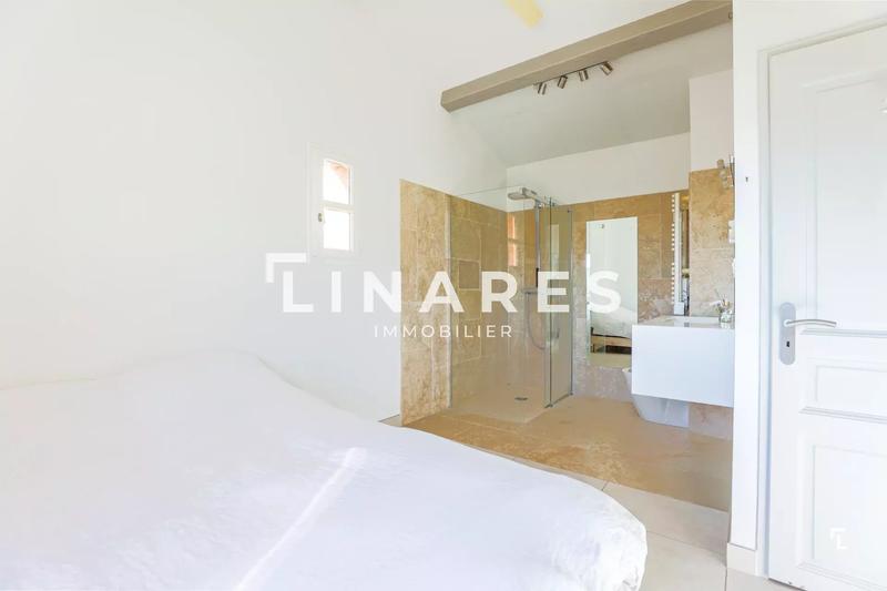 Maison - 160 m² - 5 pièces