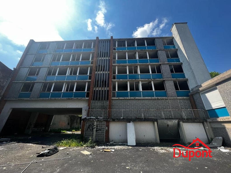 Immeuble - 1 353 m² - 6 pièces