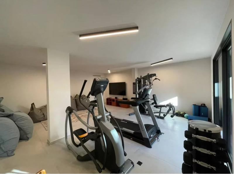 Villa - 249 m² - 7 pièces