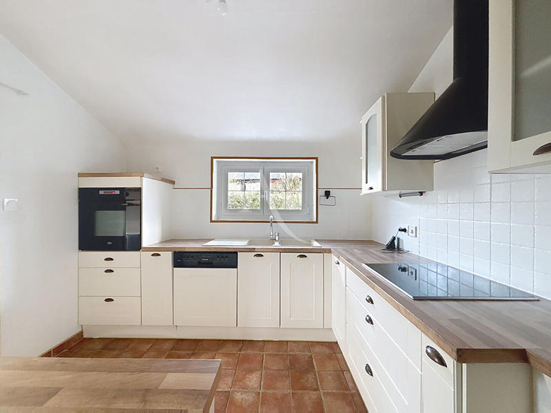 Maison - 146 m² - 6 pièces