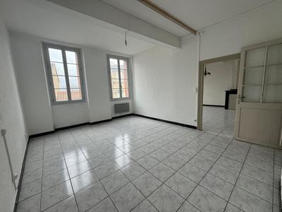 Appartement - 411 m² - 13 pièces