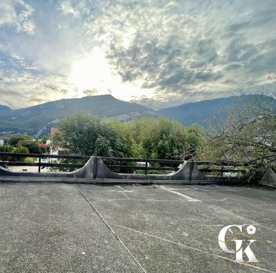 Maison - 158 m² - 6 pièces