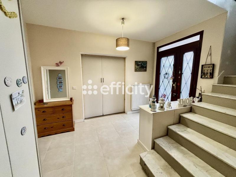 Maison - 190 m² - 8 pièces