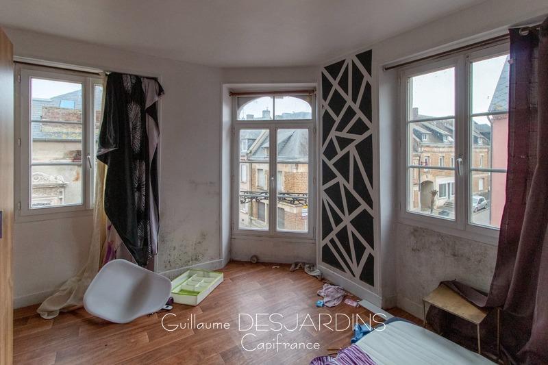 Immeuble - 150 m² - 8 pièces