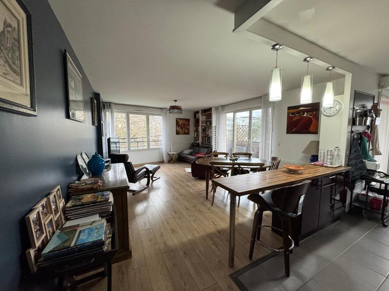 Appartement - 75 m² - 3 pièces