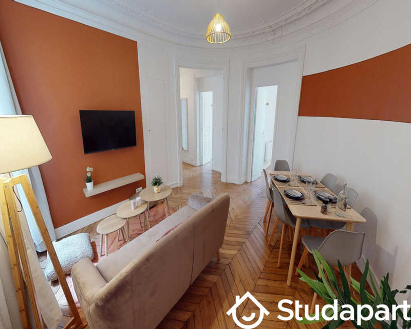 Chambre - 100 m² - 1 pièce