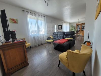 Maison - 94 m² - 4 pièces