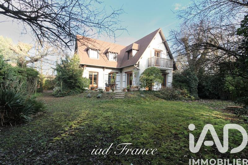 Maison - 189 m² - 8 pièces