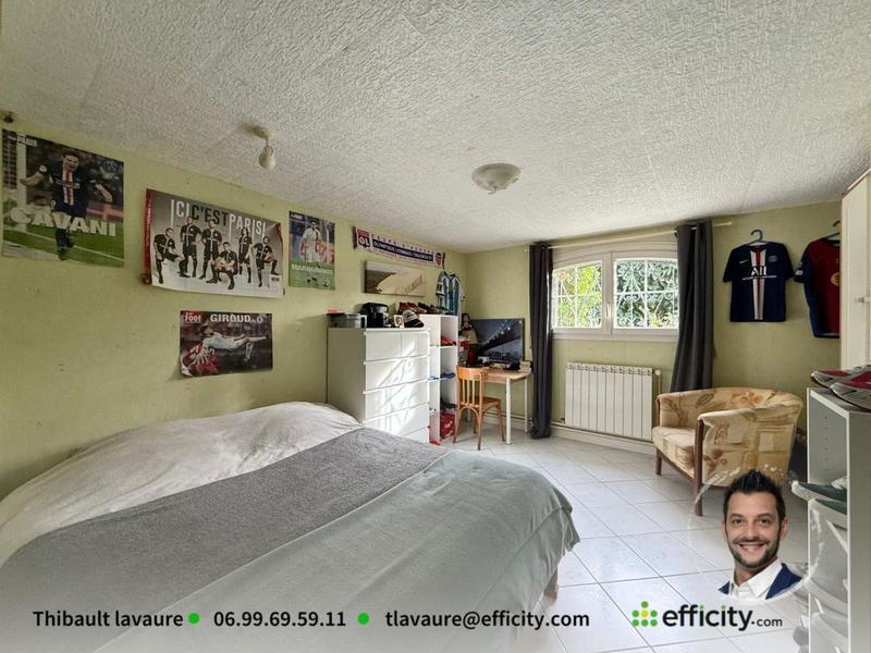 Maison - 177 m² - 8 pièces