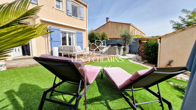 Villa - 90 m² - 4 pièces