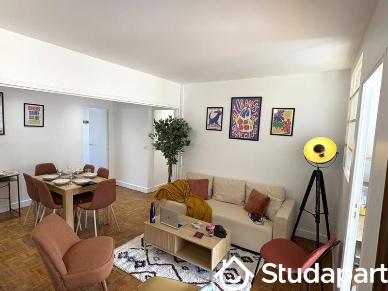 Chambre - 10 m² - 1 pièce