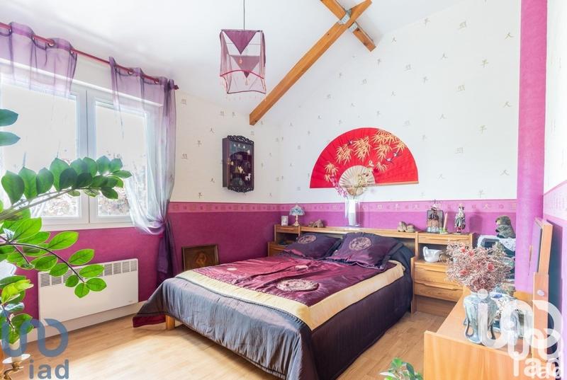 Maison - 102 m² - 5 pièces