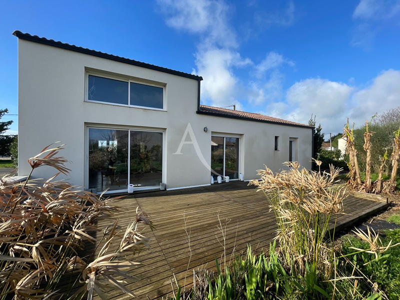 Maison - 84 m² - 3 pièces