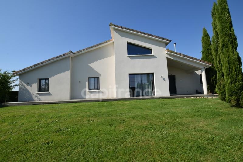 Villa - 160 m² - 5 pièces