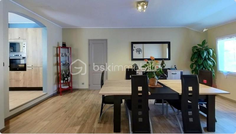 Maison traditionnelle - 116 m² - 6 pièces