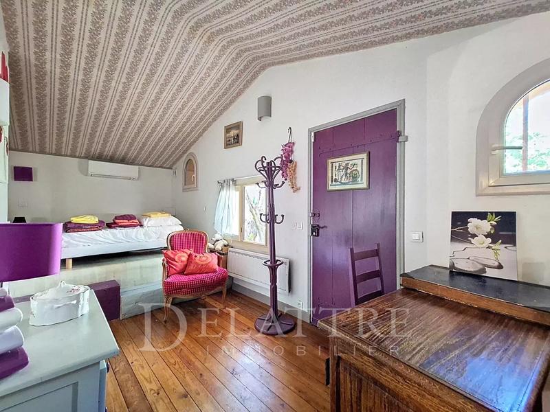 Maison - 192 m² - 7 pièces