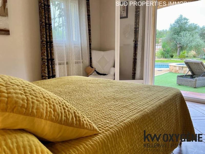 Villa - 297 m² - 7 pièces