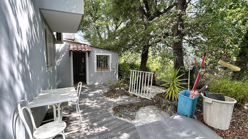 Villa - 320 m² - 8 pièces