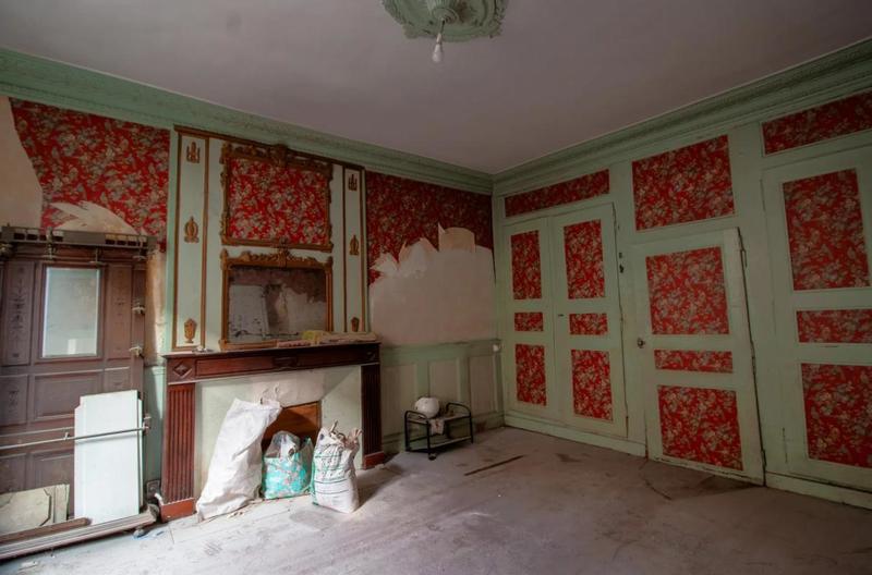 Appartement - 240 m² - 10 pièces