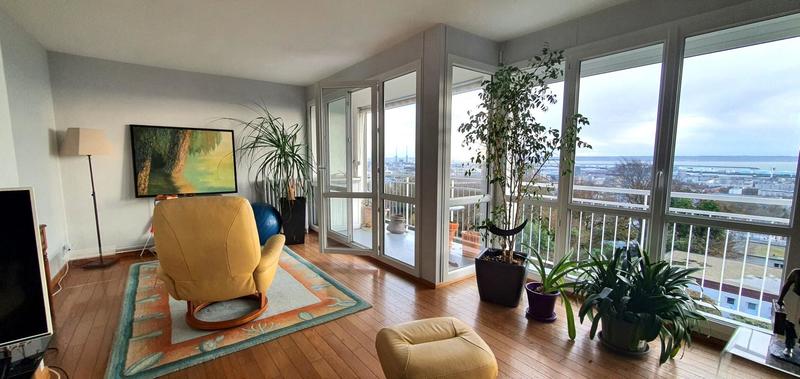 Appartement - 120 m² - 6 pièces