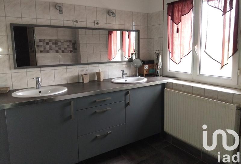 Maison - 283 m² - 9 pièces