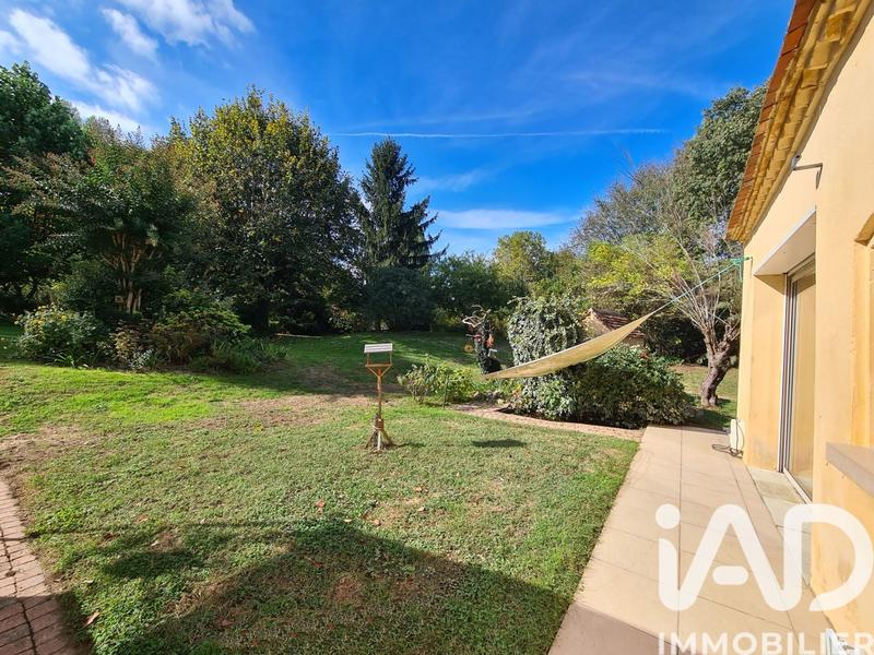 Maison - 200 m² - 7 pièces