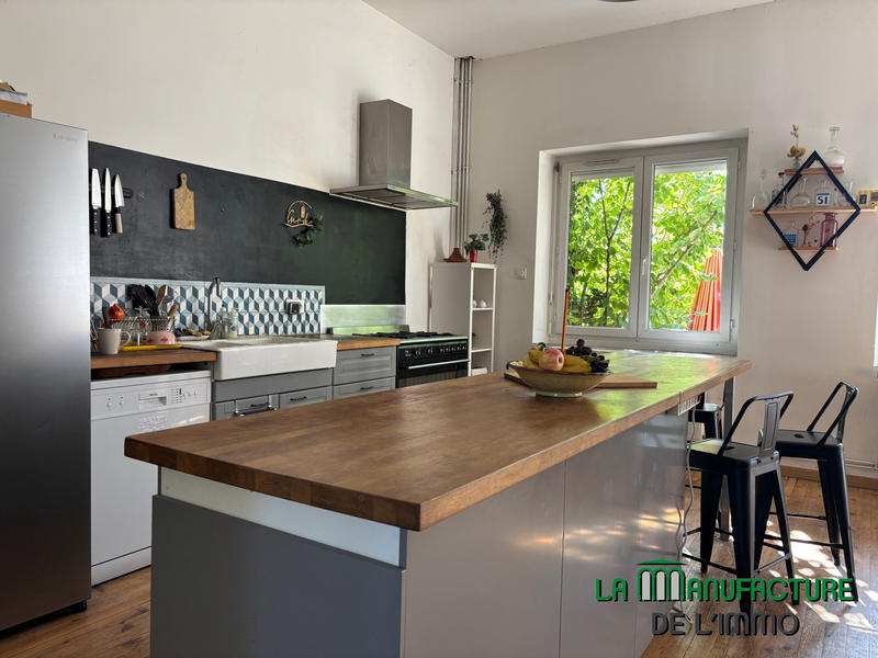 Maison - 175 m² - 6 pièces