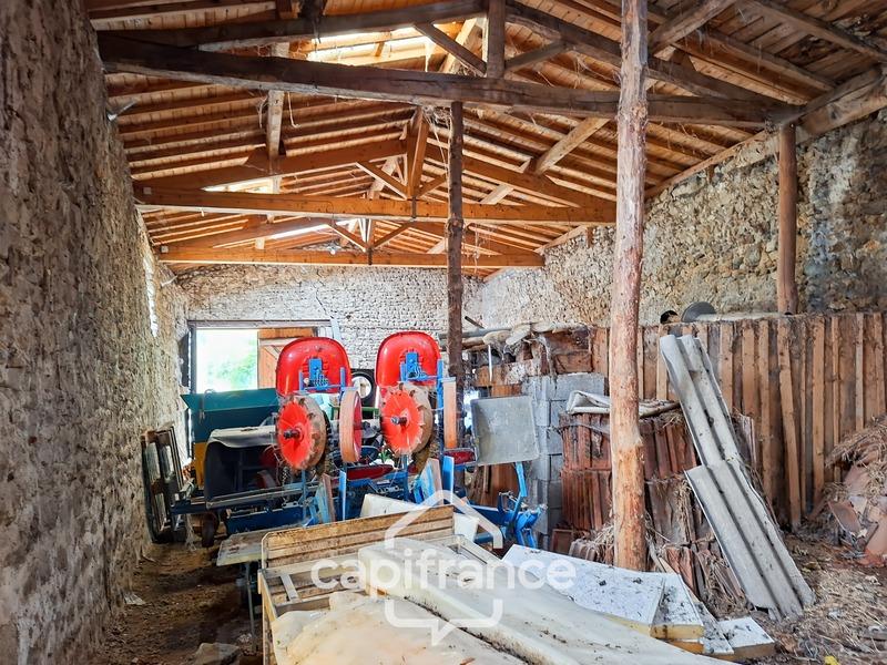 Grange - 167 m² - 1 pièce