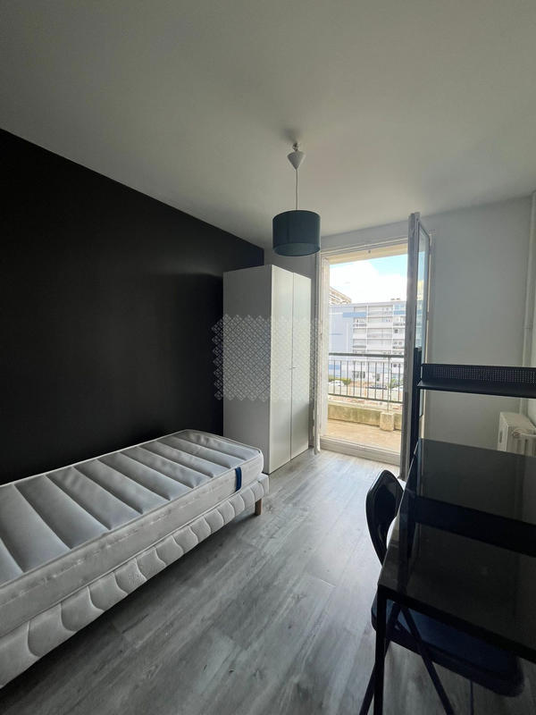 Appartement - 75 m² - 5 pièces