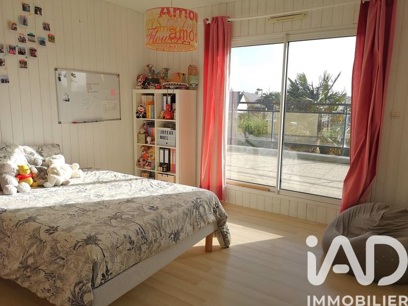 Maison - 137 m² - 6 pièces