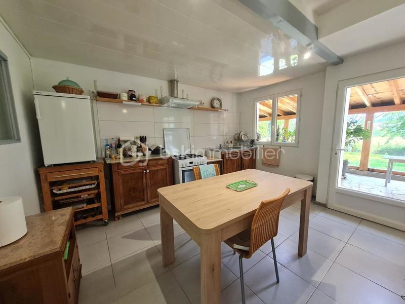 Maison traditionnelle - 85 m² - 3 pièces