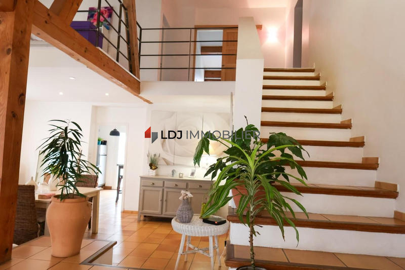 Maison contemporaine - 132 m² - 6 pièces