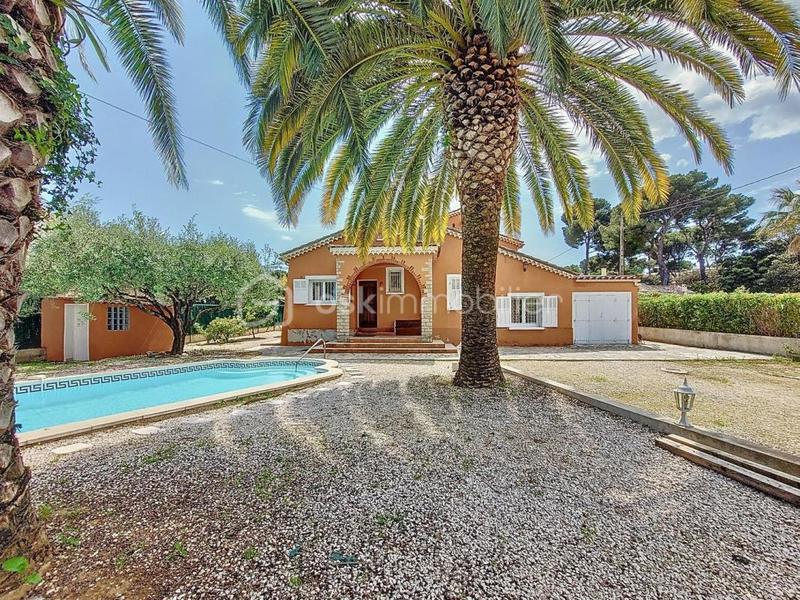 Villa - 158 m² - 7 pièces