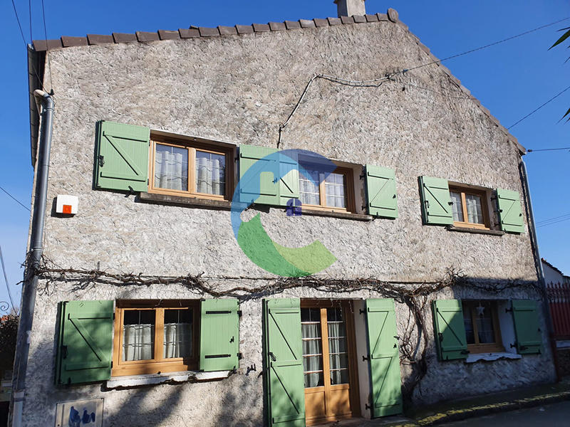 Maison - 77 m² - 6 pièces