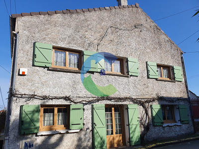 Maison - 77 m² - 6 pièces