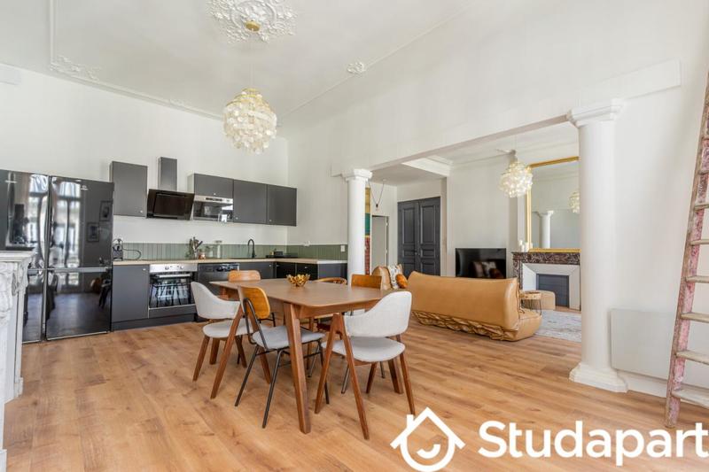 Chambre - 9 m² - 1 pièce