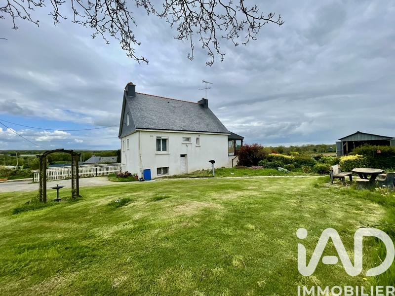 Maison - 94 m² - 6 pièces